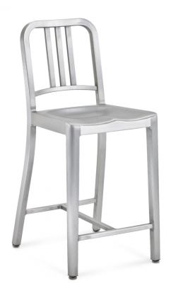 Navy Counterstool Barhocker von Emeco aus gebürstetem Aluminium, ideal für Küche und Bar.